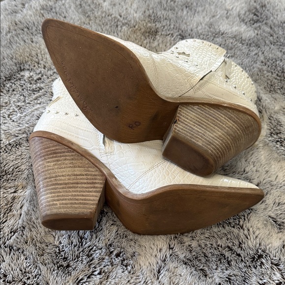 Sam Edelman Iris 2 Studded Western Boots White Croc Embossed Leather Women’s 10 - Picture 9 of 14